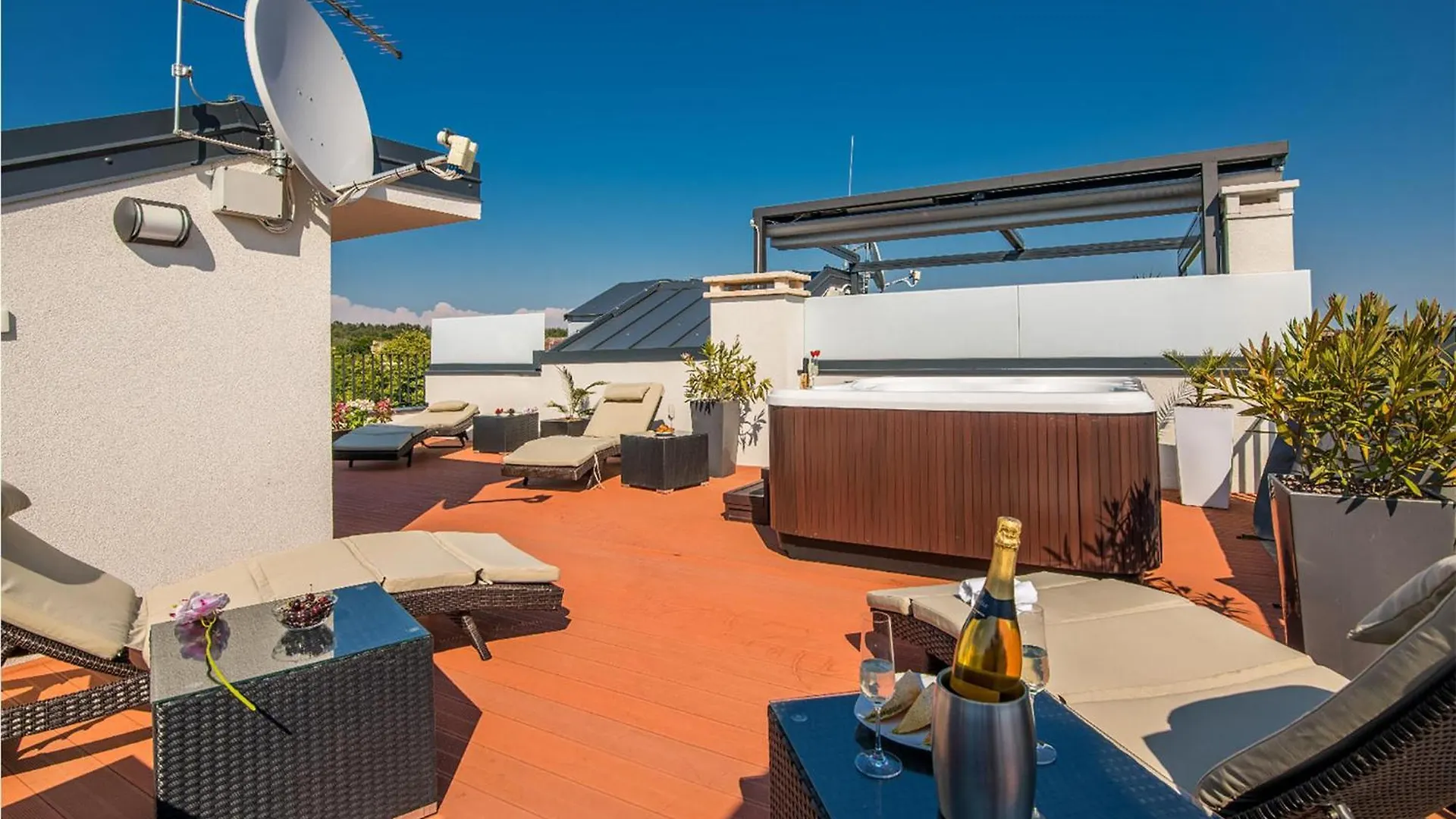Awesome Home In Novigrad With Kitchen 크로아티아